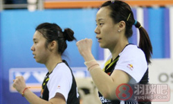 2012年韩国羽毛球公开赛 田卿/赵芸蕾VS 河贞恩/金旼贞女双决赛录像