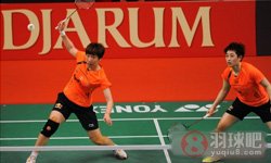 2012年印度尼西亚羽毛球公开赛 于洋 王晓理VS田卿 赵芸蕾（中国） 女双决赛比赛录像